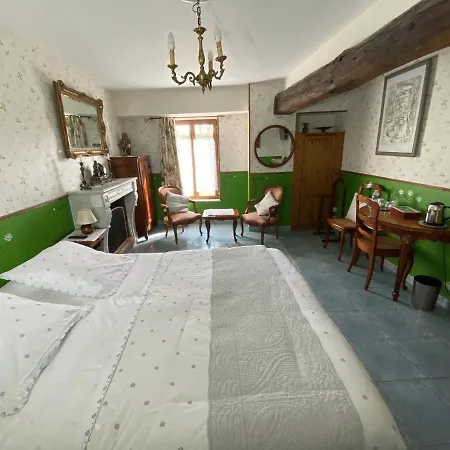 Гостевой дом Ble Noir Le Clos Du Tay Ла-Гасийи